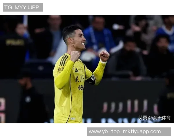 C罗国家队生涯迎来首张红牌40岁依旧闪耀226场143球46助攻成就辉煌 C罗国家队生涯迎来首张红牌40岁依旧闪耀226场143球46助攻成就辉煌