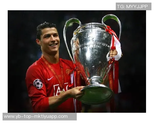 C罗国家队生涯迎来首张红牌40岁依旧闪耀226场143球46助攻成就辉煌